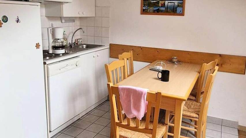 Gîte pour 6 personnes, avec piscine dans Office De Tourisme De Saint Sorlin D Arves - 4