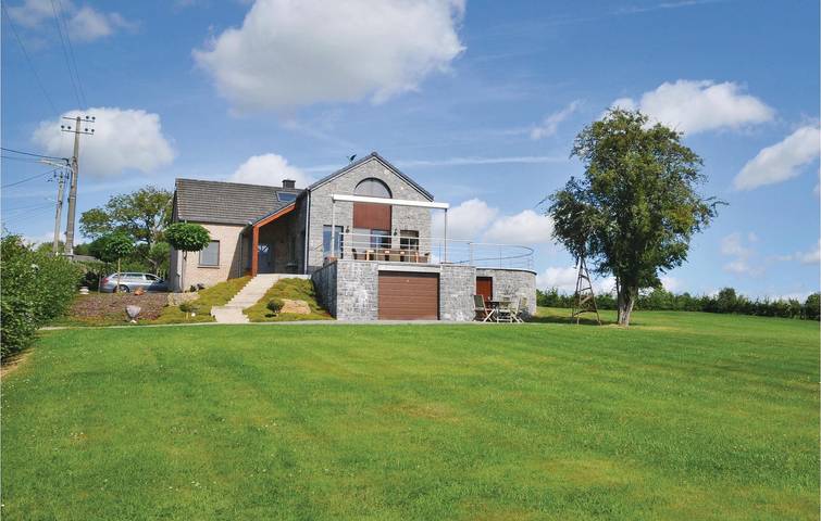 Ferienhaus für 8 Personen, mit Terrasse und Sauna sowie Garten in Sagard