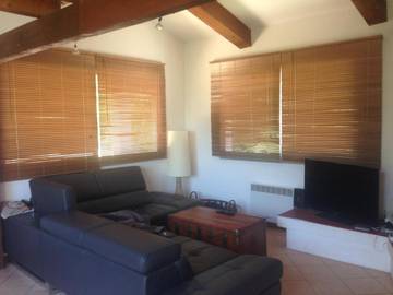 Gîte pour 6 personnes, avec terrasse et piscine à Valergues