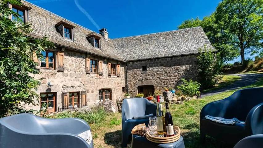 Gîte pour 9 personnes, avec piscine et jardin à Brion (Lozère) - 3
