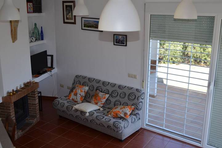 Rural house \"Encina Gorda\", ideal to enjoy rest and privacy. in Pinos del Valle, El Pinar