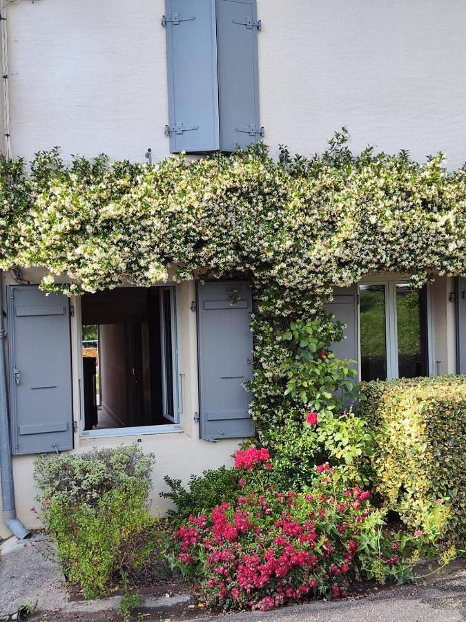 Gîte pour 6 personnes, avec jardin et vue à Saint-Puy