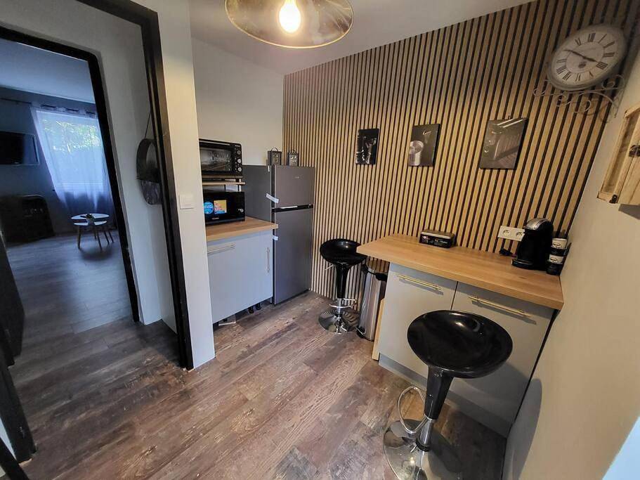 One-Bedroom House in Yvré-l'Évêque, Sarthe