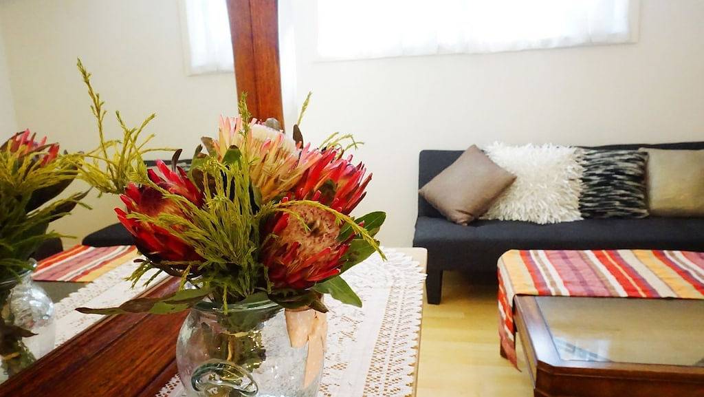 Moon House - family bungalow in Melbourne, Shire of Nillumbik