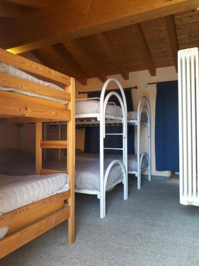 Location de vacances pour 6 personnes, avec vue et jardin, animaux acceptés à Bettola - 4
