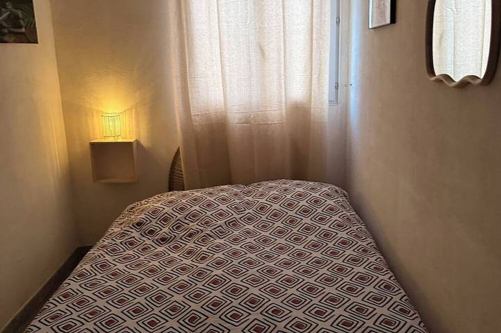 Entire apartment, Cosy and bright gîte with private pool for rent in Bollène, Vaucluse