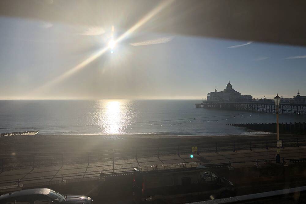 Apartamento entero, Beautiful 2 Bed Balcony Apart Seafront Eastbourne in Eastbourne, Sussex Oriental