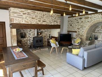 Gîte pour 4 personnes, avec jardin et terrasse, animaux acceptés à Arnac