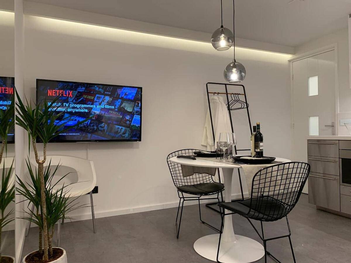Geheel appartement, The City Nest Apartment 38A in Delft, Stadsgewest Haaglanden