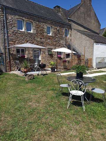 Gîte pour 5 personnes, avec vue et jardin à Plougoumelen