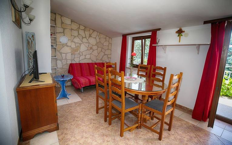 Ferienwohnung für 4 Personen, mit Balkon/Terrasse und Meerblick in Funtana - 4