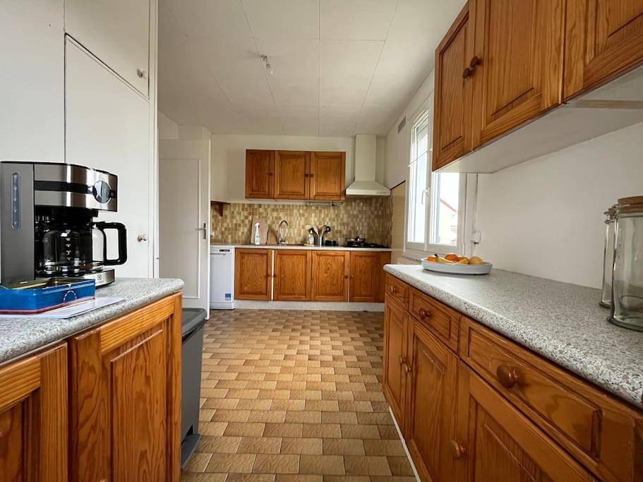 Appartement entier, Maisonnette - jardin extérieur in Champagne-sur-Seine, Seine-et-Marne