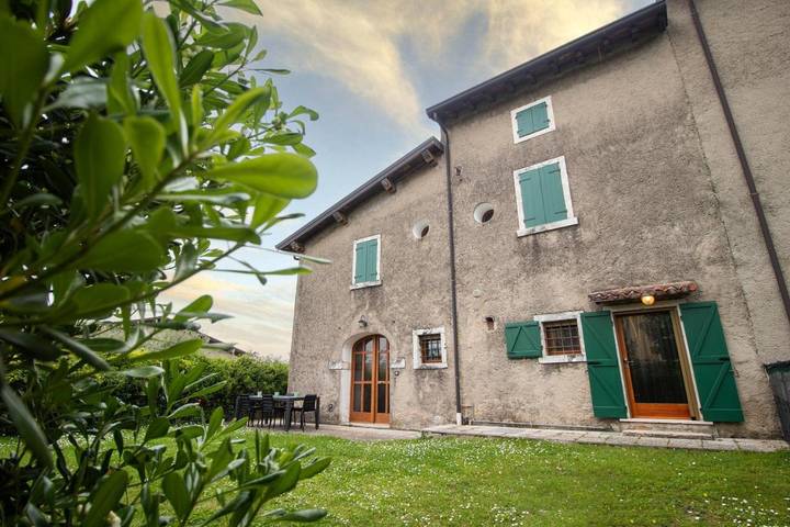 Ferienhaus für 12 Personen, mit Garten und Ausblick am Gardasee - 3