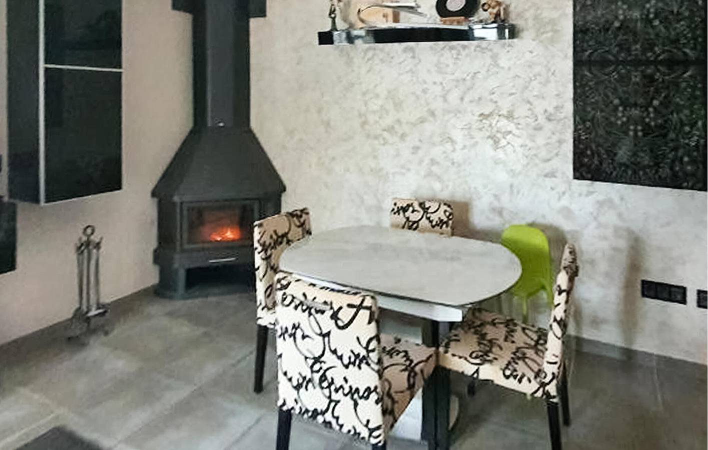 Modernes Apartment mit Pool, Parkplatz und WLAN – in der Nähe des Restaurants Lago Azul in L'Alcora, Castellón Provinz