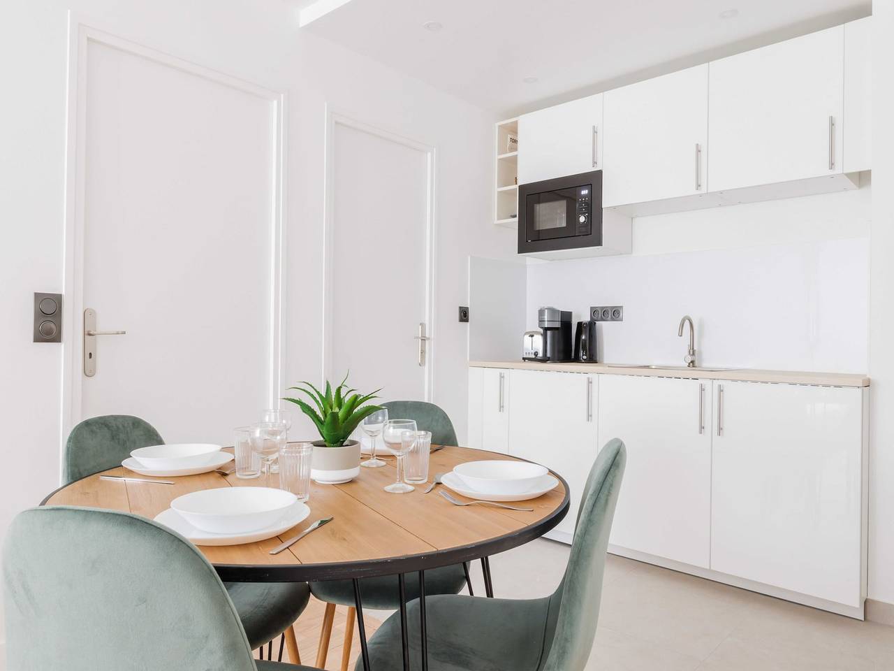 Apartamento entero, Serene apartment 6P/2Br - Puteaux / La Défense in Puteaux, Altos del Sena