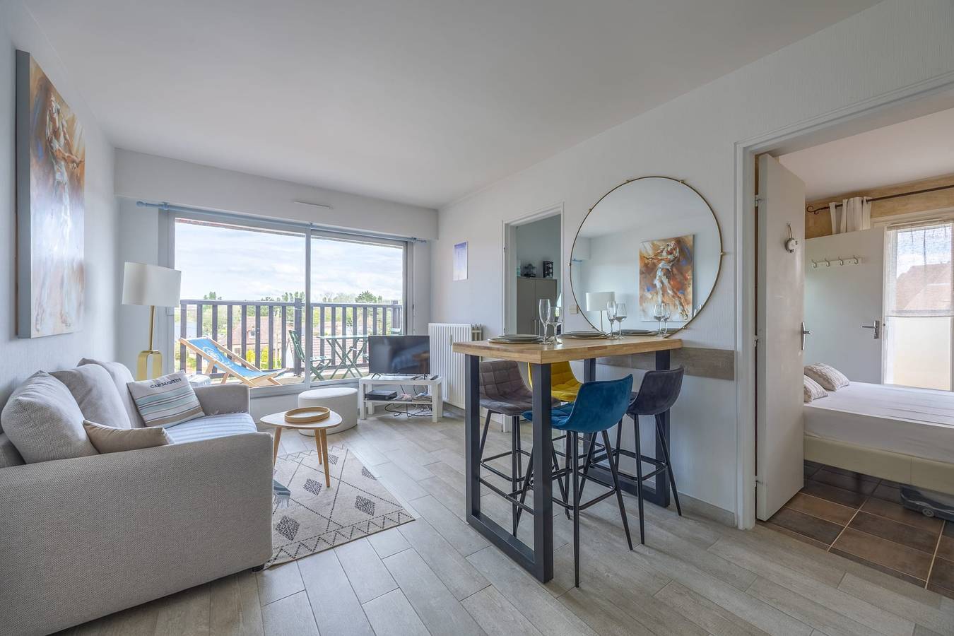 Entire apartment, Appartement Périgourdine - Welkeys in Cabourg, Caen region