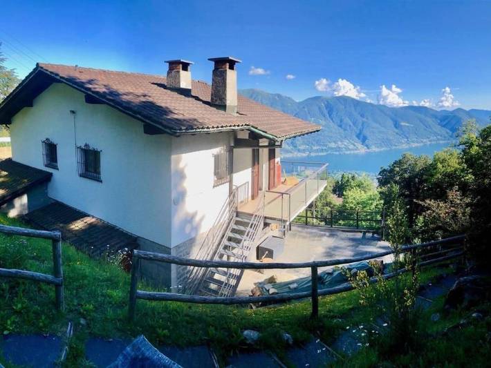 Holiday apartment for 4 people, with lake view and terrace as well as view and garden - 1