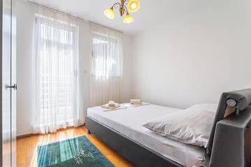 Villa for 8 People in Split, Split-Dalmatia, Photo 1