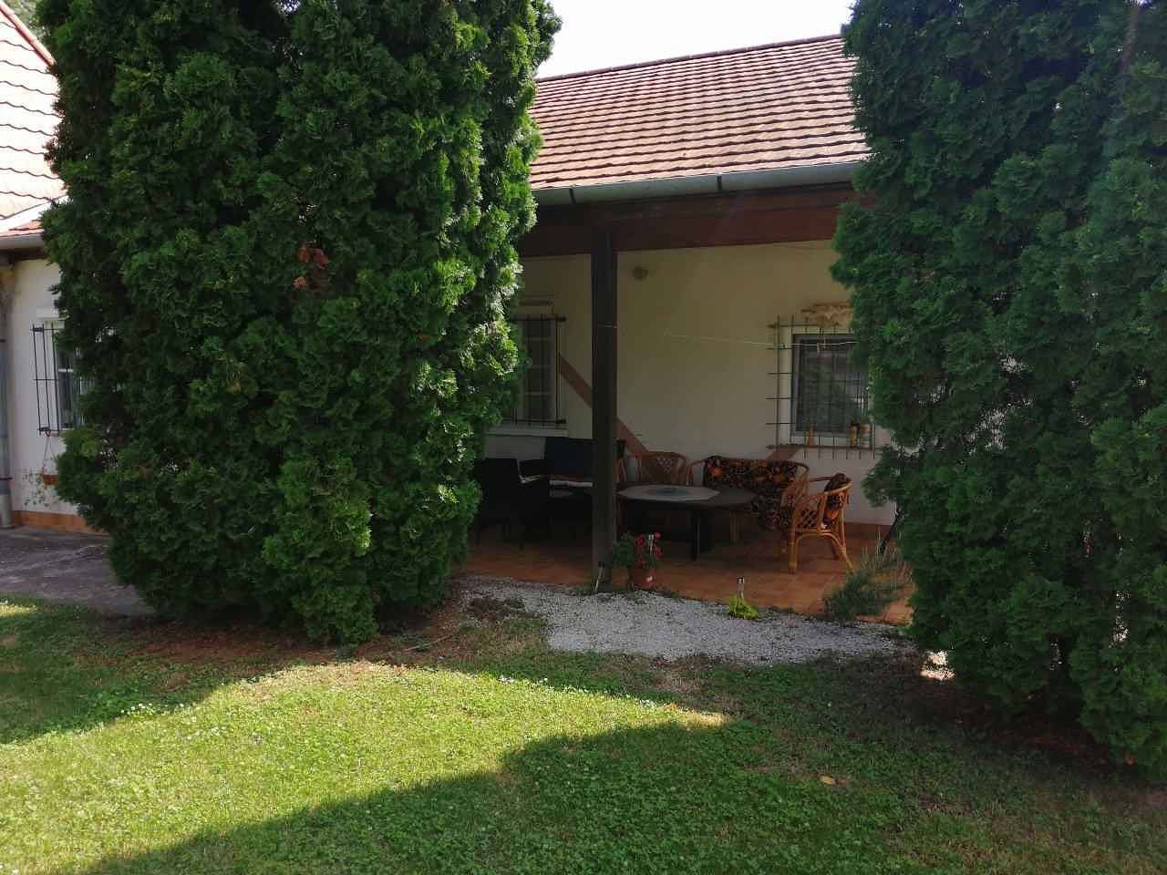 Ferienhaus mit Waschmaschine und Geschirrspüler in Balatonbereny, Plattensee Südufer