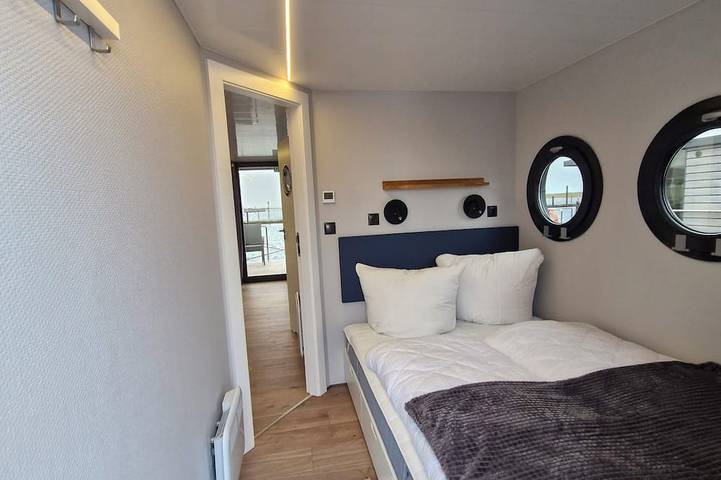 Hausboot für 4 Personen, mit Terrasse und Sauna an der Kieler Bucht - 2