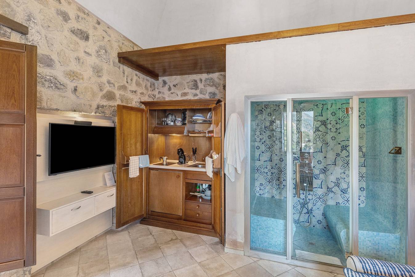 Vakantiehuis 'Romantico Casale Di Lusso Con Spa' met Uitzicht op Zee, Wi-Fi en Airconditioning, foto 14