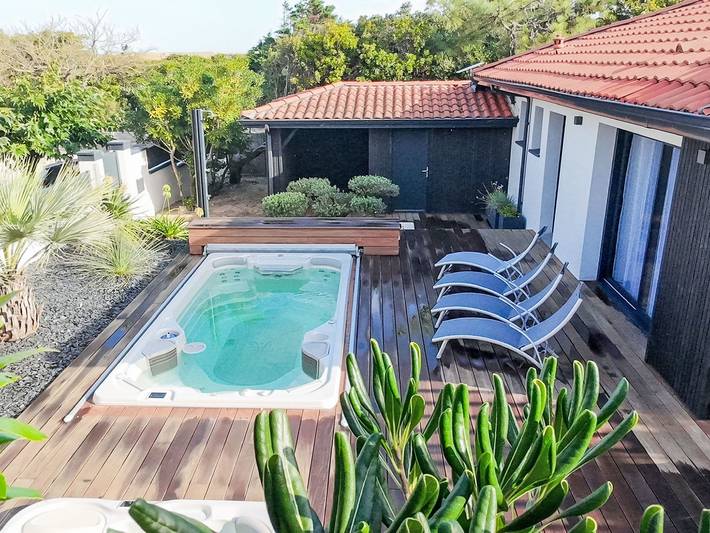 Location de vacances pour 8 personnes, avec terrasse dans Moliets-Plage