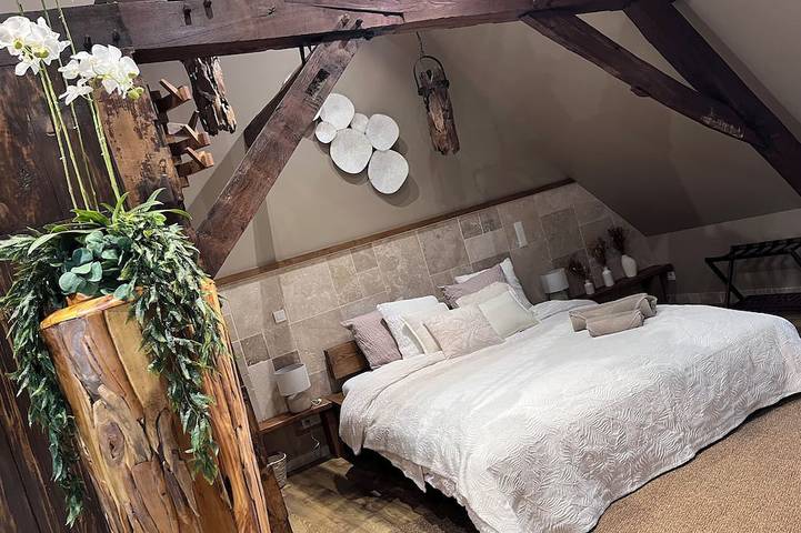 La 104 Zen private cocooning room with whirlpool bath. in Saint-Omer, Región de Saint-Omer
