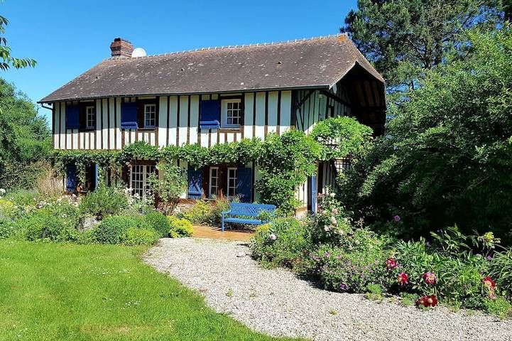 Gîte pour 7 personnes, avec terrasse et jardin à Aubry-le-Panthou