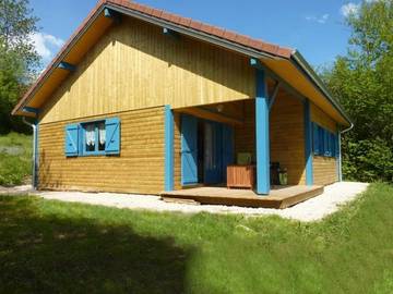 Gîte pour 7 personnes, avec jardin dans Cascades du Hérisson