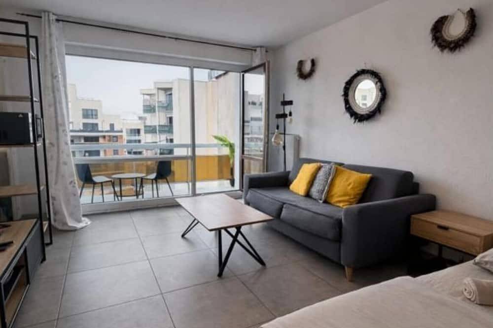 Entire apartment, Le Studio Genevois I Annemasse in Annemasse, Saint-Julien-en-Genevois region