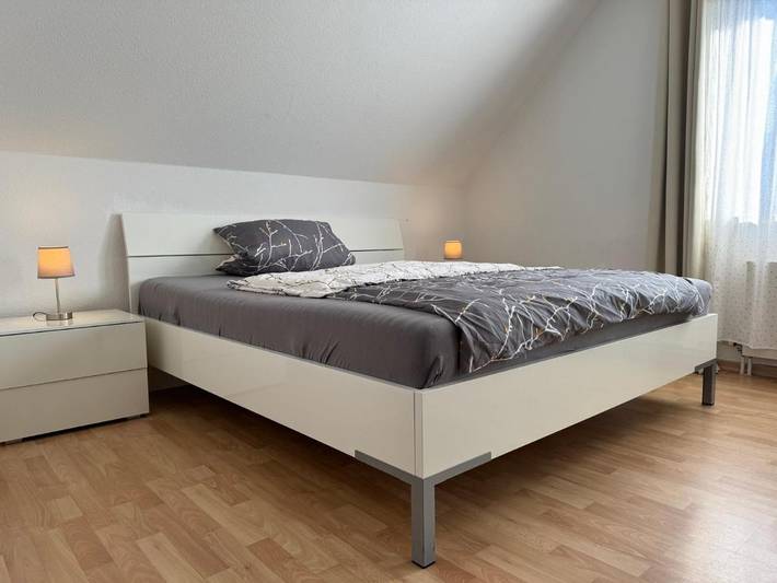 Ferienwohnung für 5 Personen, mit Ausblick und Balkon in Heiligenhaus