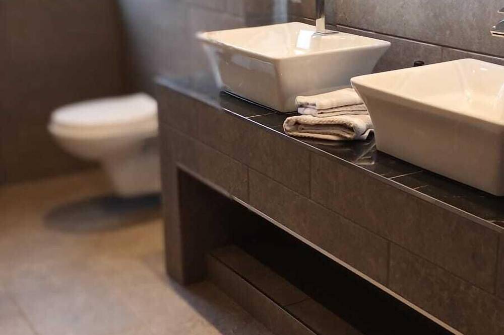 Ganze Wohnung, Studio-Eigenes Badezimmer in St Helens, Nordwestengland