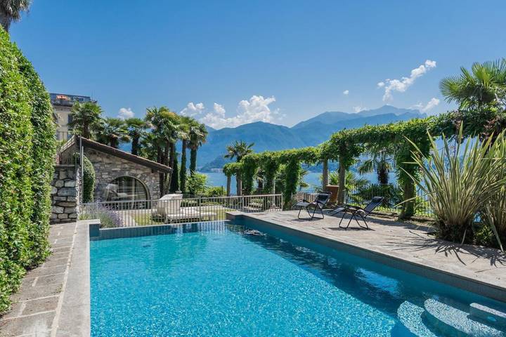 Villa pour 6 personnes, avec Terrasse et Jardin ainsi que Piscine et Vue sur le lac dans Tremezzo