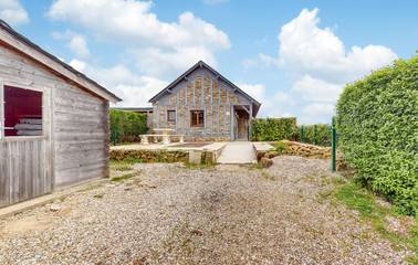 Gîte pour 6 personnes, avec jardin dans Malleville-les-Grès