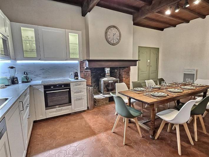 Location de vacances pour 10 personnes, avec jardin et vue à Gerde (homonymie) - 2