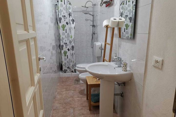 Entire apartment, Casa Circe - One Bedroom Apartment, Sleeps 2 in Terranoa/Olbia, Olbia