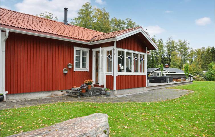 Ferienhaus für 6 Personen, mit Garten und Seeblick sowie Sauna und Terrasse, mit Haustier in Mittelschweden - 2