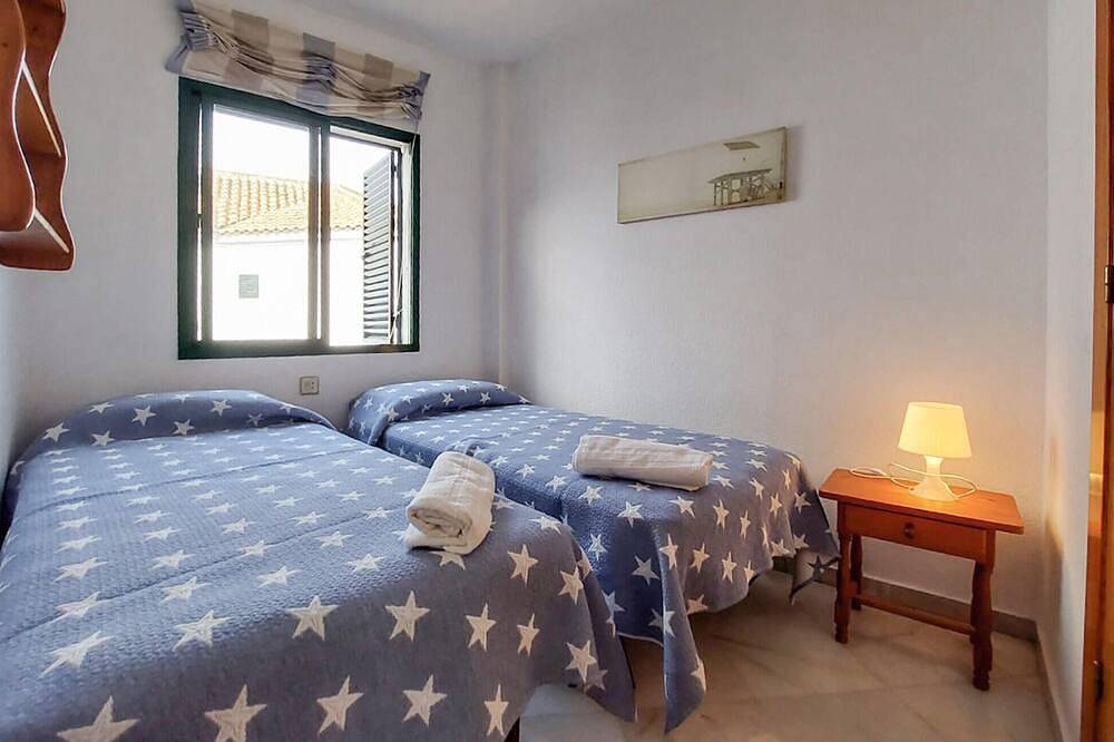 Entire apartment, Cozy apartment in El Portil with swimming pool in Punta Umbría, Costa de la Luz