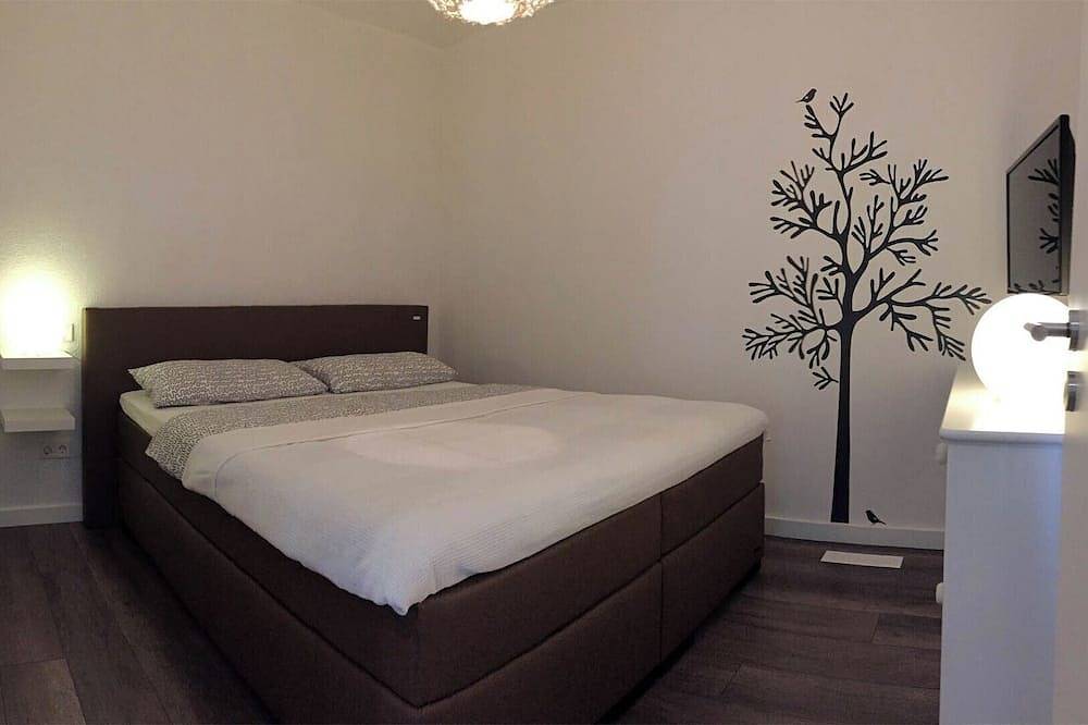 Ganze Wohnung, Charmante, moderne und hochwertige Ferienwohnung mit Seeblick 1 Min. vom See in Körbecke, Möhnesee