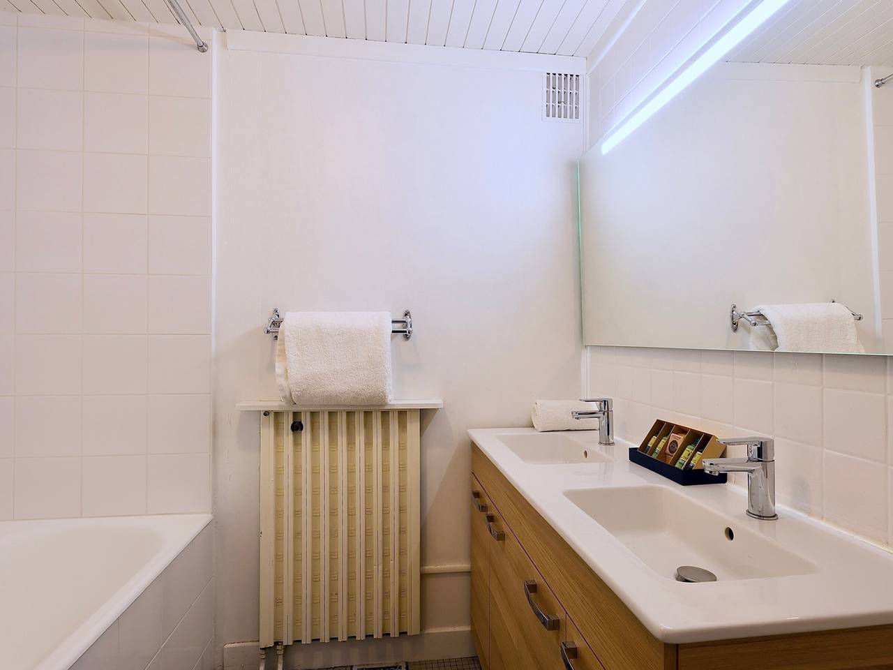 Entire studio, Ski-in Studio in Courchevel 1650 - Sunny Terrace in Courchevel 1650 (Moriond), Saint-Bon-Tarentaise