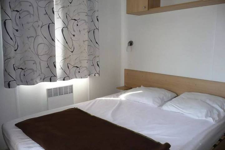 Mobil home pour 6 personnes, avec terrasse et sauna, animaux acceptés à Saint-Michel-Escalus - 2