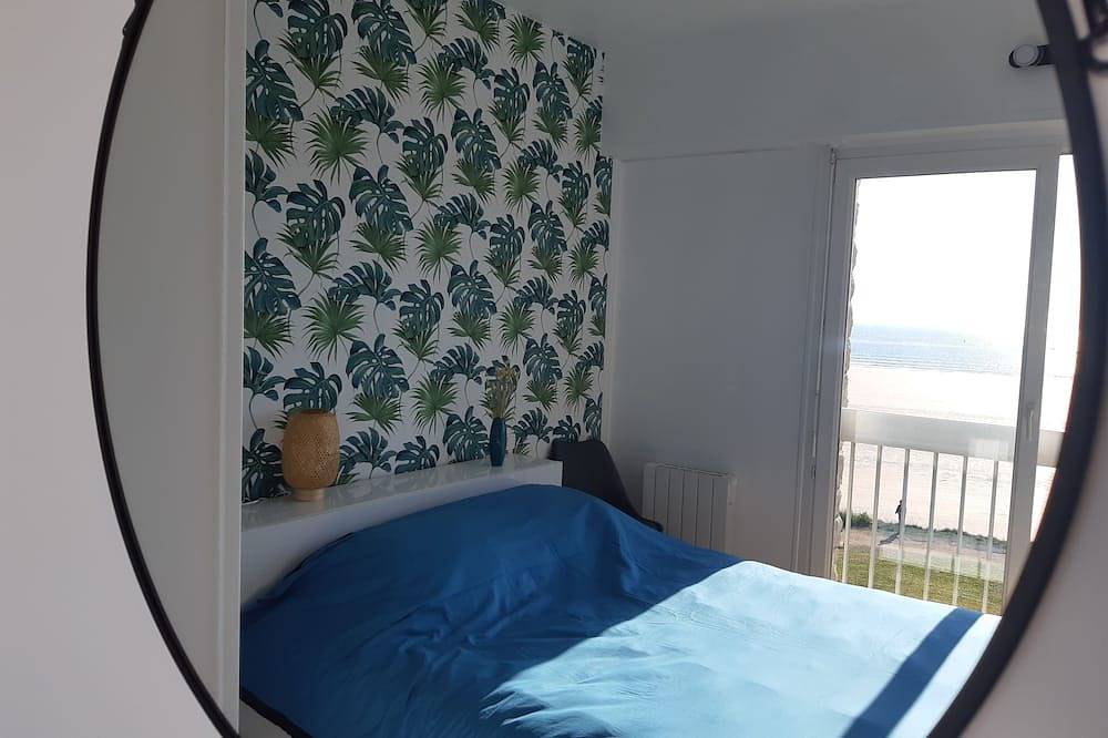 Ganze Wohnung, Exceptional view of Siouville-Hague beach in Siouville-Hague, Côte de la Déroute