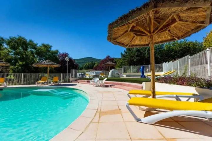 Camping pour 4 personnes, avec bassin pour enfant dans les Gorges du Verdon - 2