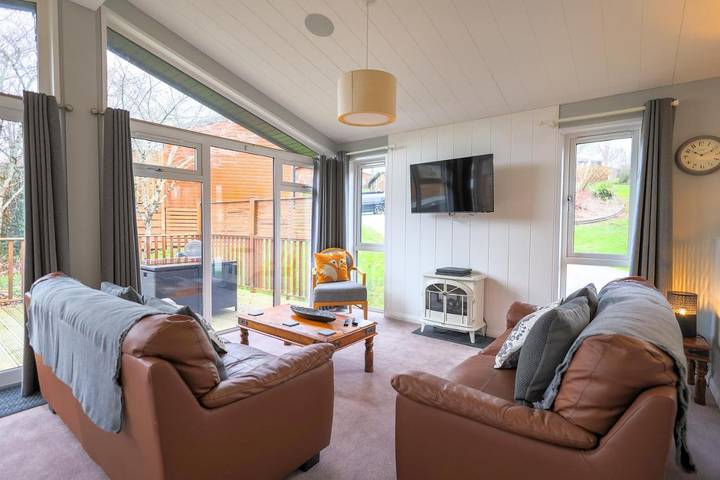 Villa for 6 people, with view and sauna as well as pool and garden, with pets in Devon