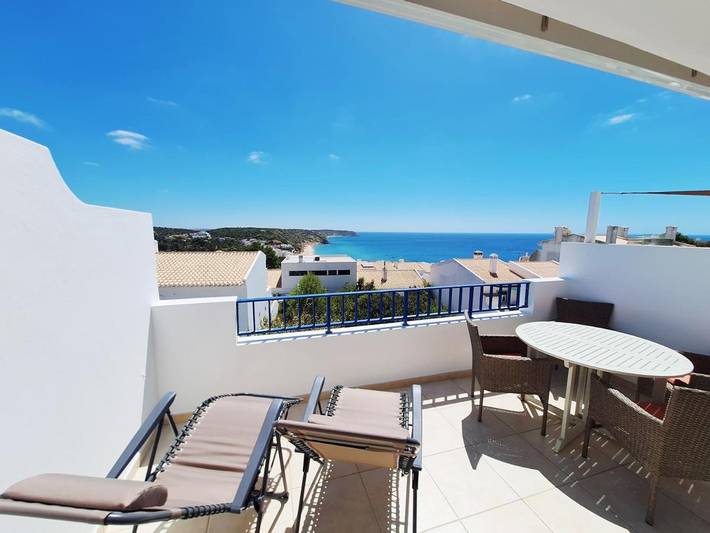 Casa de férias para 4 pessoas, com varanda e vista em Salema