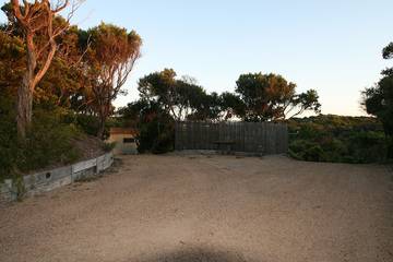 Log Cabin for 2 People in Melbourne, Mornington Peninsula, Photo 1