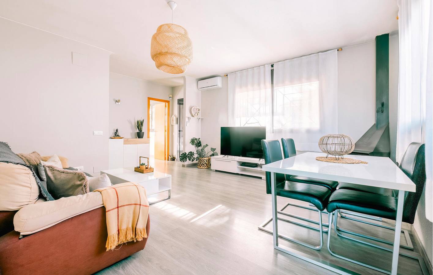 Feriehus for 5 personer med terrasse in Alt Penedès, Penedes DO