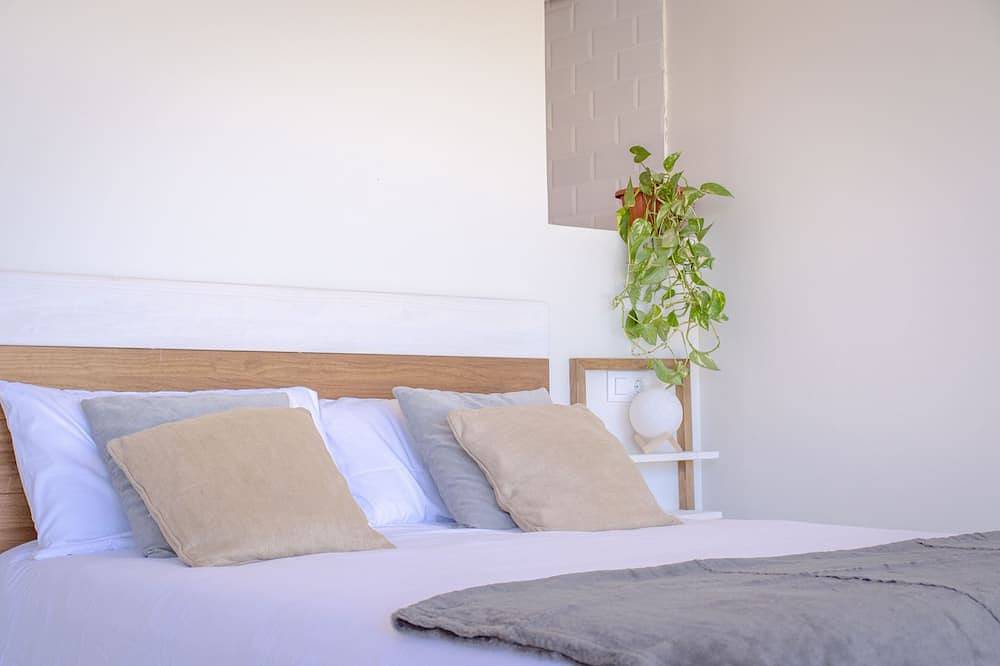 Estrellas de Gredos. Villas con Piscina y Jacuzzi in Arenas de San Pedro, Valle del Tiétar