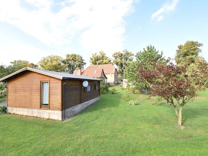 Ferienhaus für 2 Personen, mit Terrasse und Garten in Kalkhorst