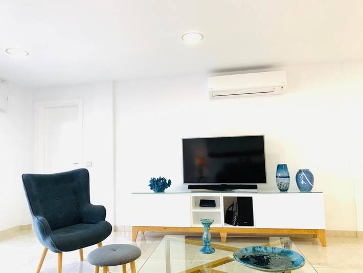 Gîte pour 4 personnes, avec vue ainsi que piscine et jardin dans Vistabella - 3